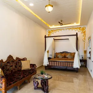 https://natural-lake-view-hotel.udaipurhotels.org